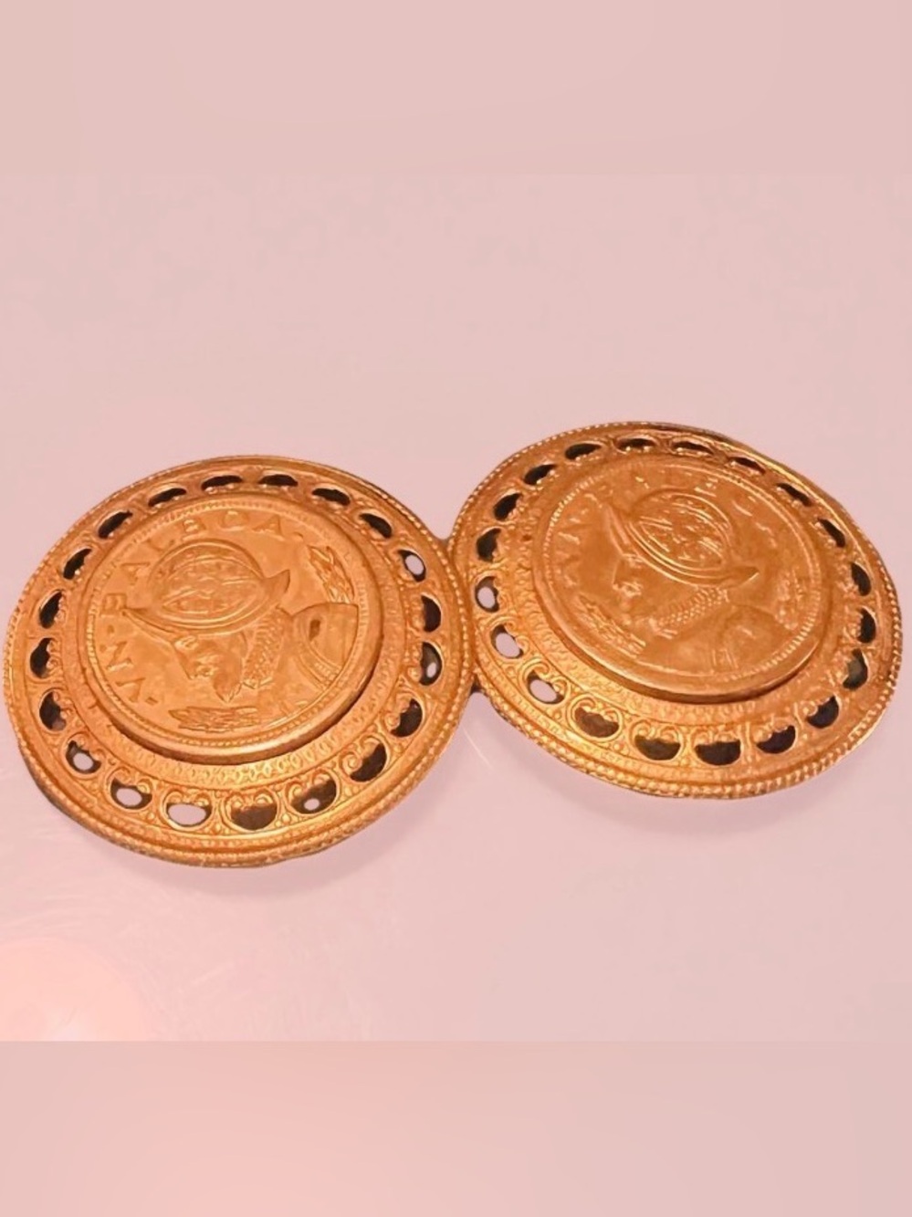 Vintage 80s Lg Goldtone 'Un Balboa' Coin Statement Clip-On Earrings Global Boho